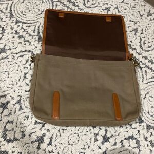 Fossil messenger bag